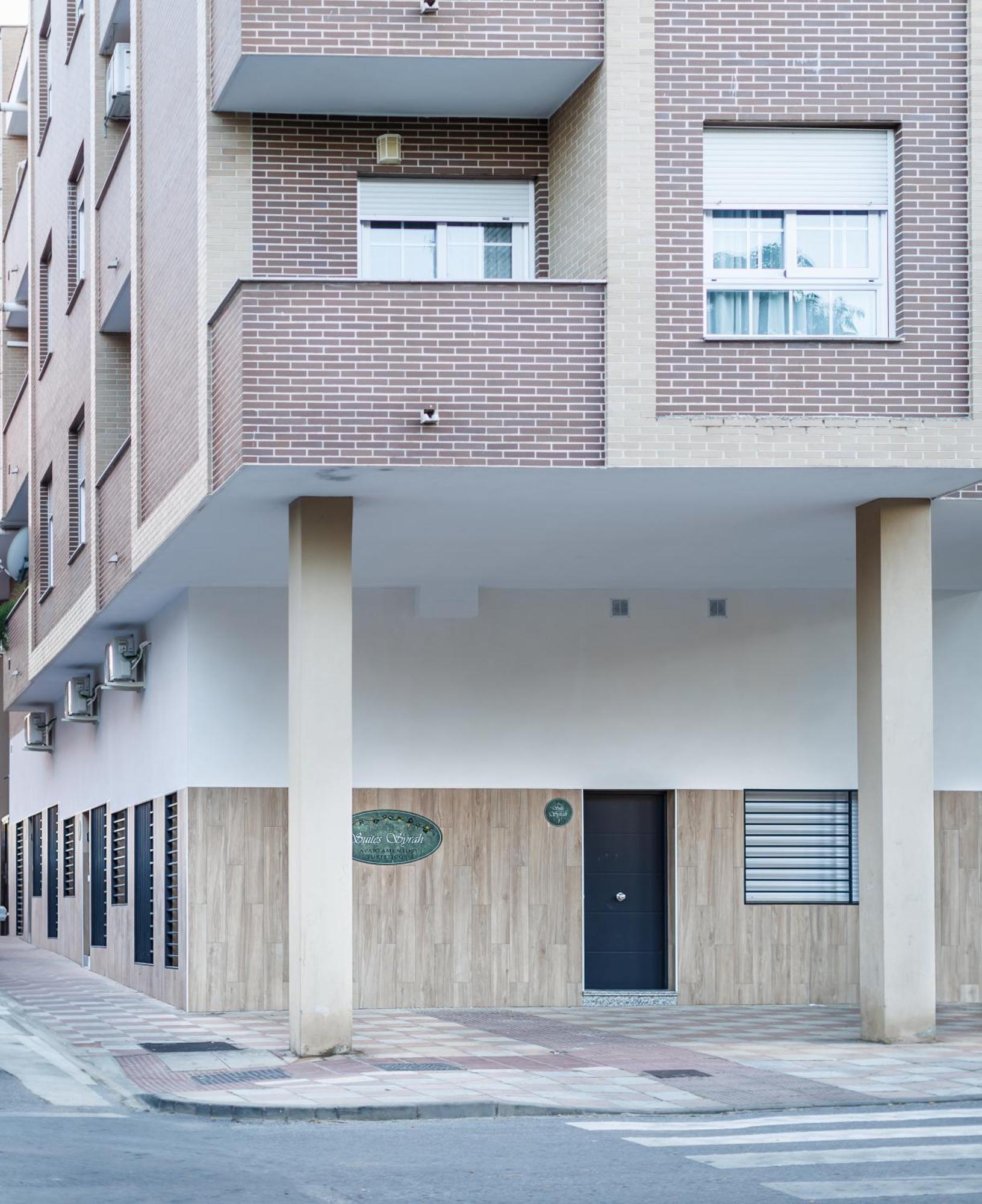 Apartamentos Luxury Suites Syrah Almendralejo Exterior foto